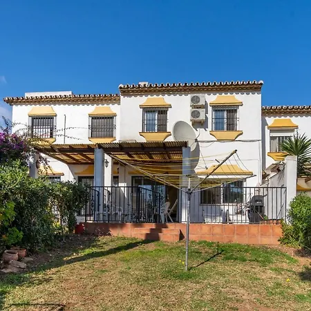 3 Bedroom House, 400m To The Beach, Near La Cala De Mijas Malaga