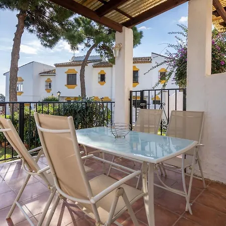 Сasa de vacaciones 3 Bedroom House, 400m To The Beach, Near La Cala De Mijas *