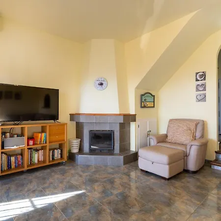 Holiday home 3 Bedroom House, 400m To The Beach, Near La Cala De Mijas Malaga